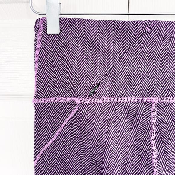 Lululemon Rebel Runner Crop - Picture 5 of 7